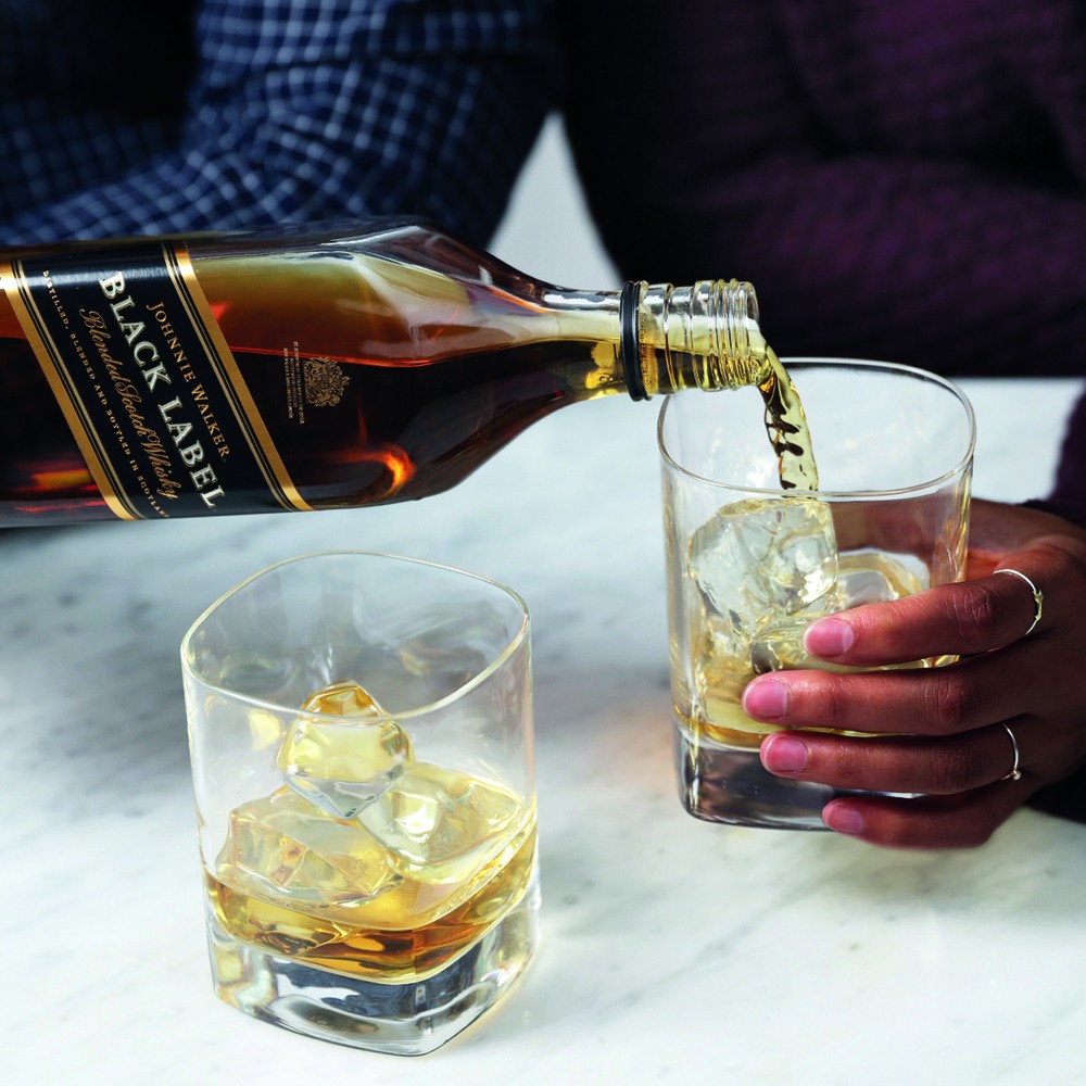 Johnnie Walker Black Label Blended Scotch Whisky - Aelia Duty ...